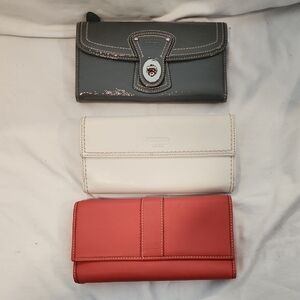 Elegant Women's Coach Wallet Trio - Gray, White, and Red